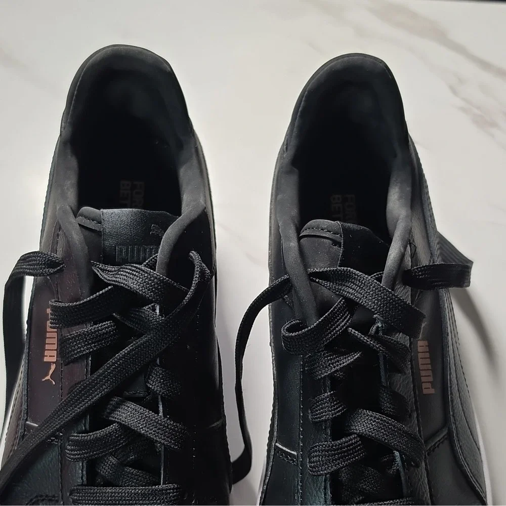 PUMA Men's Low Top Lace-Up Athletic Sneaker Black/White 389390-02